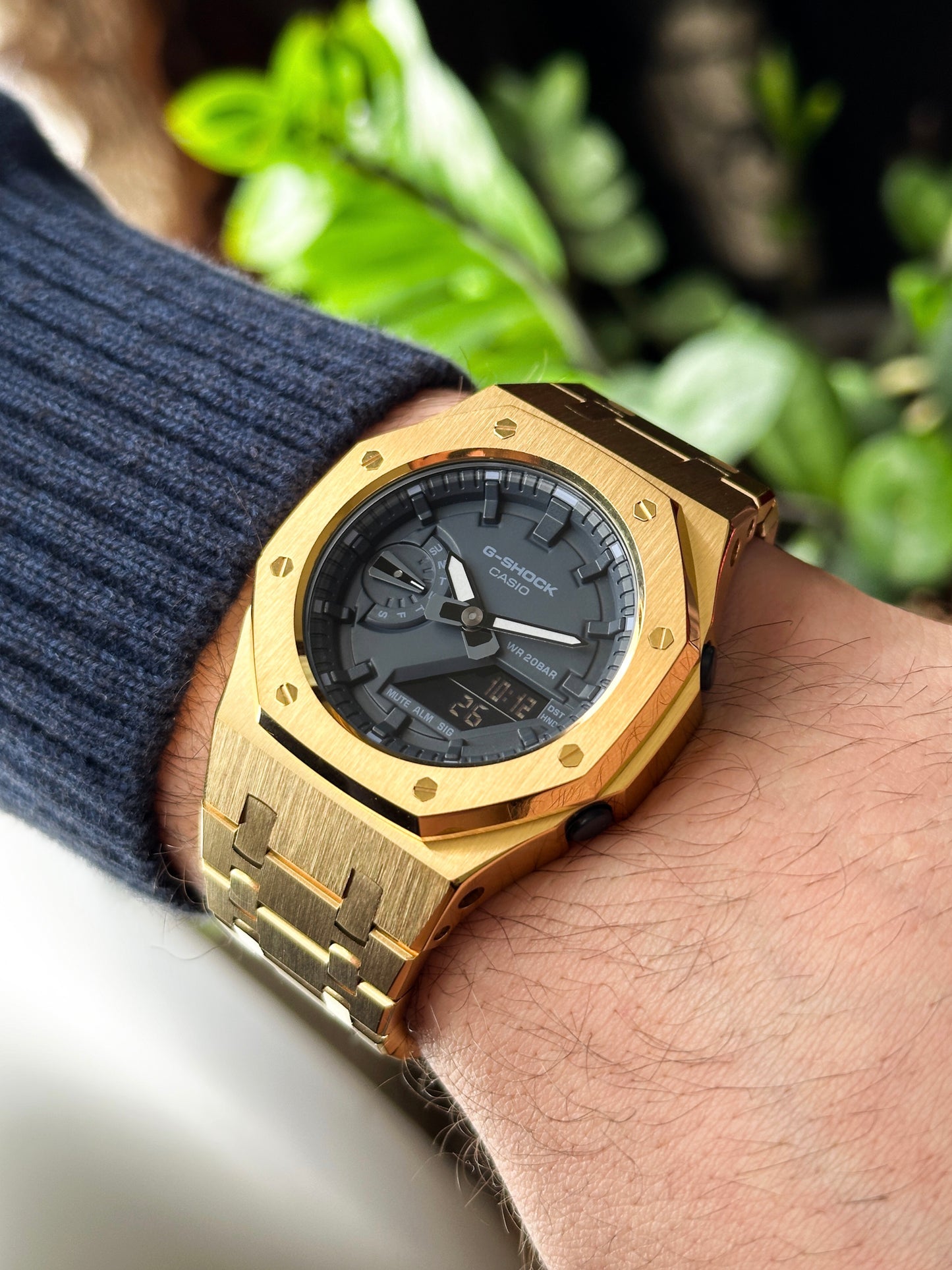 G-SHOCK CasiOak Full Gold - with navy blue watch dial