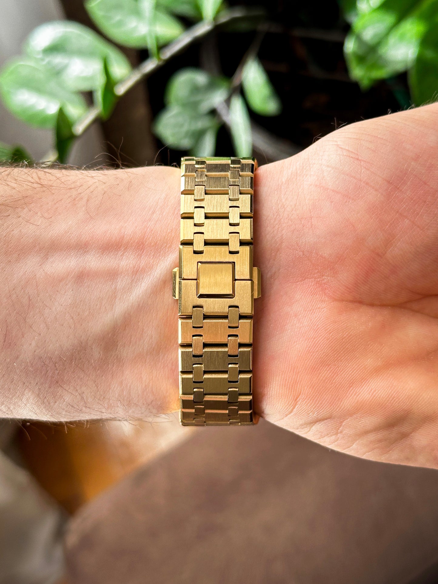 G-SHOCK CasiOak Full Gold - with gold watch dial