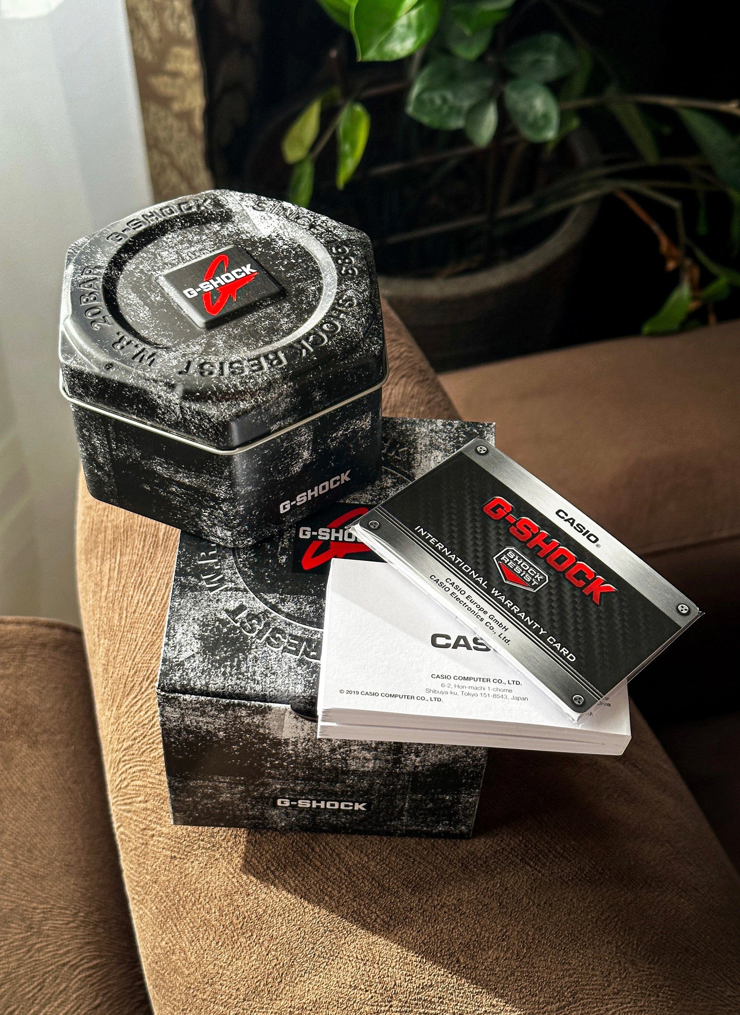 G-SHOCK CasiOak Crno srebrna - sa crno plavim brojčanikom sata