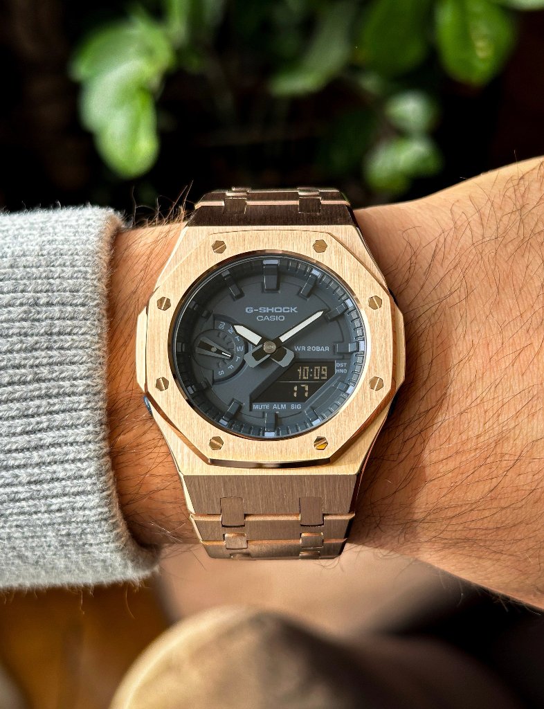 G-SHOCK CasiOak Potpuno bronzana - sa teget brojčanikom sata