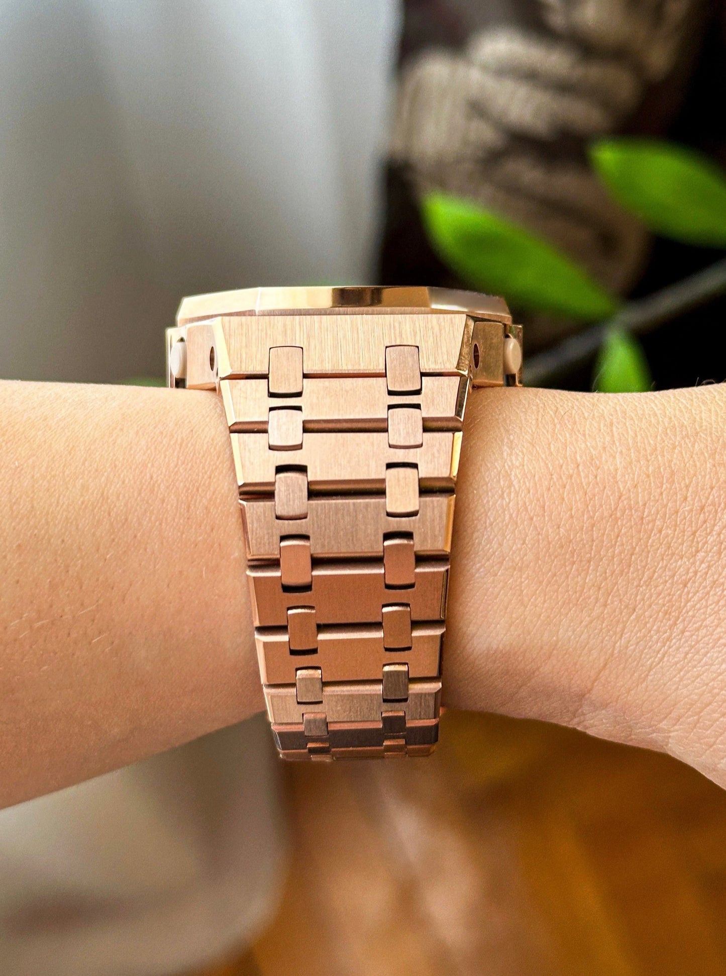 G-SHOCK CasiOak Potpuno bronzani - sa krem bronzanim brojčanikom sata