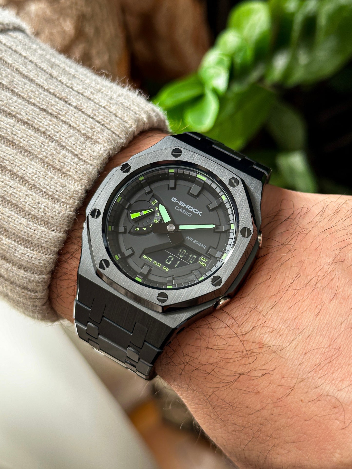 G-SHOCK CasiOak Full Black-with black and green watch dial