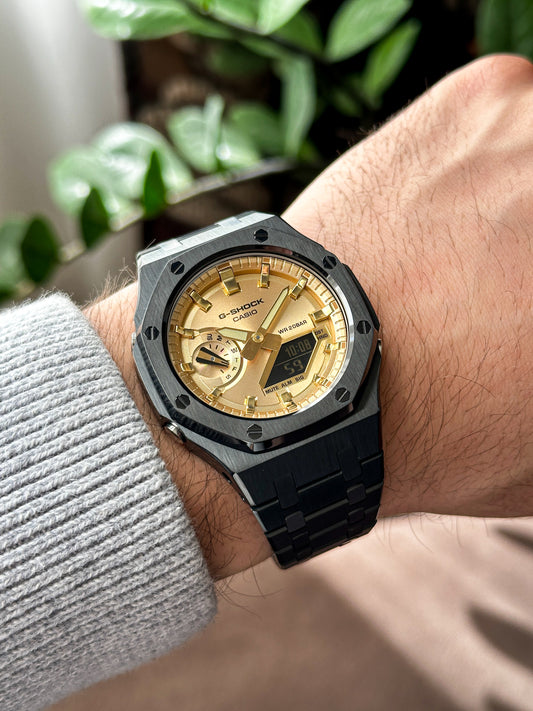 G-SHOCK CasiOak Full Black-with gold watch dial