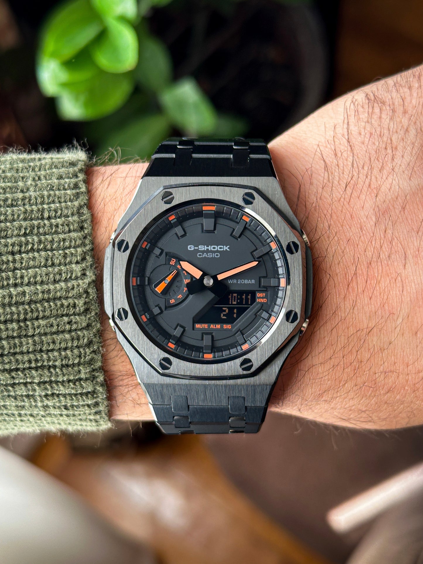 G-SHOCK CasiOak Full Black-with black and orange watch dial