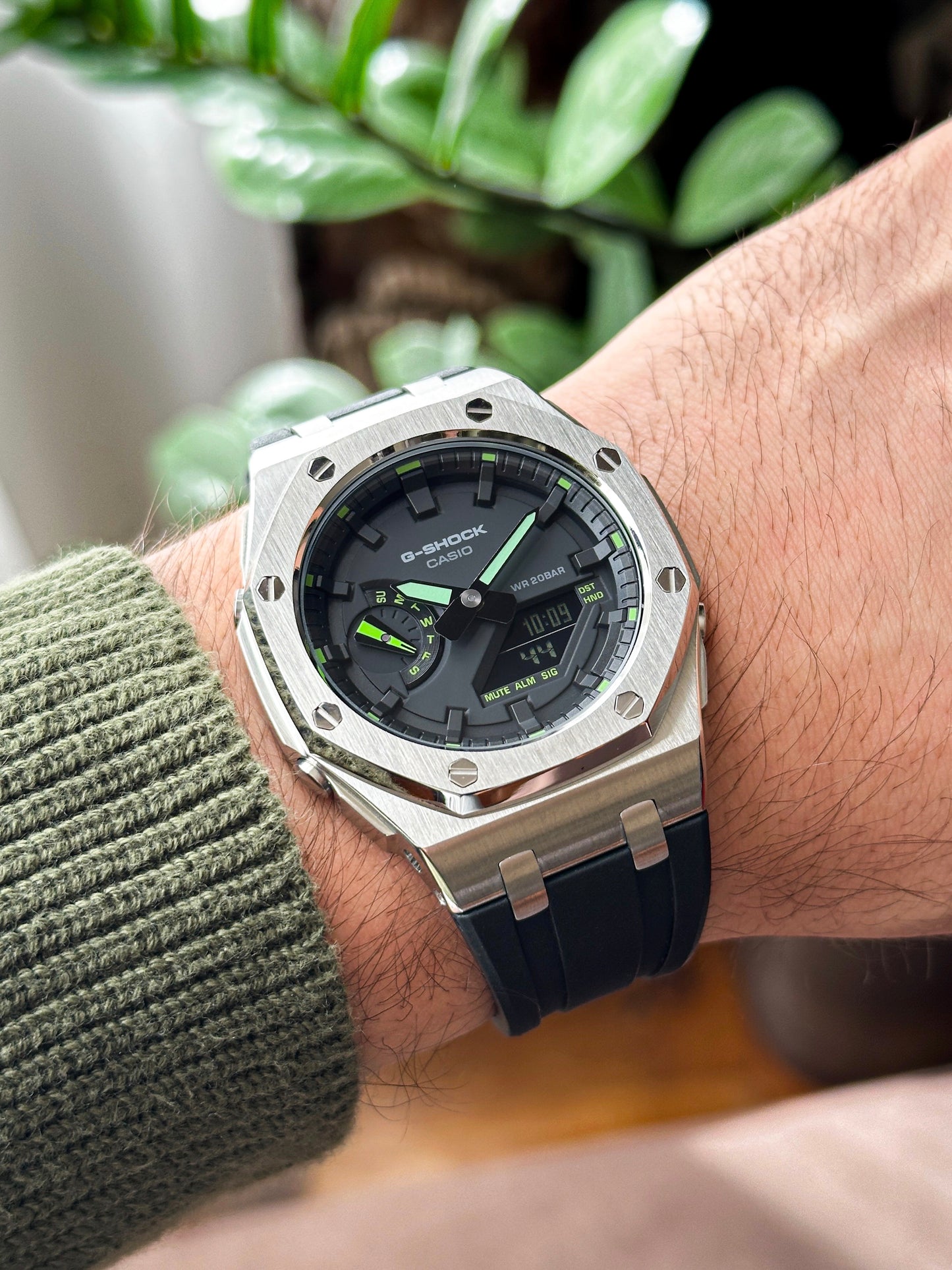 G-SHOCK CasiOak Black-Silver with green and black watch dial