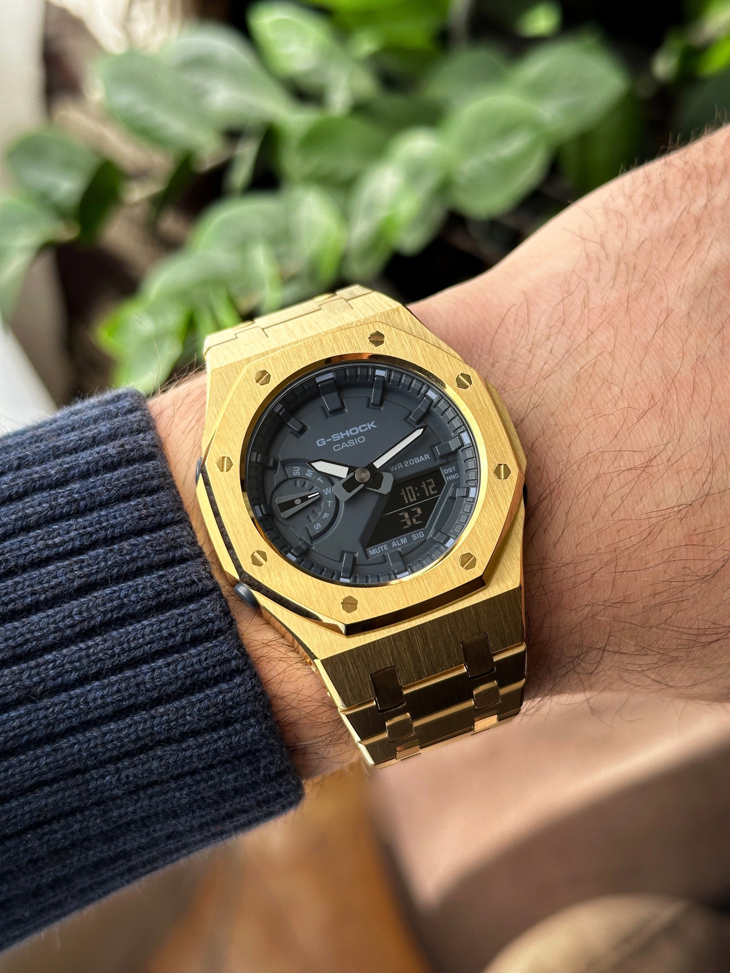 G-SHOCK CasiOak Full Gold - with navy blue watch dial