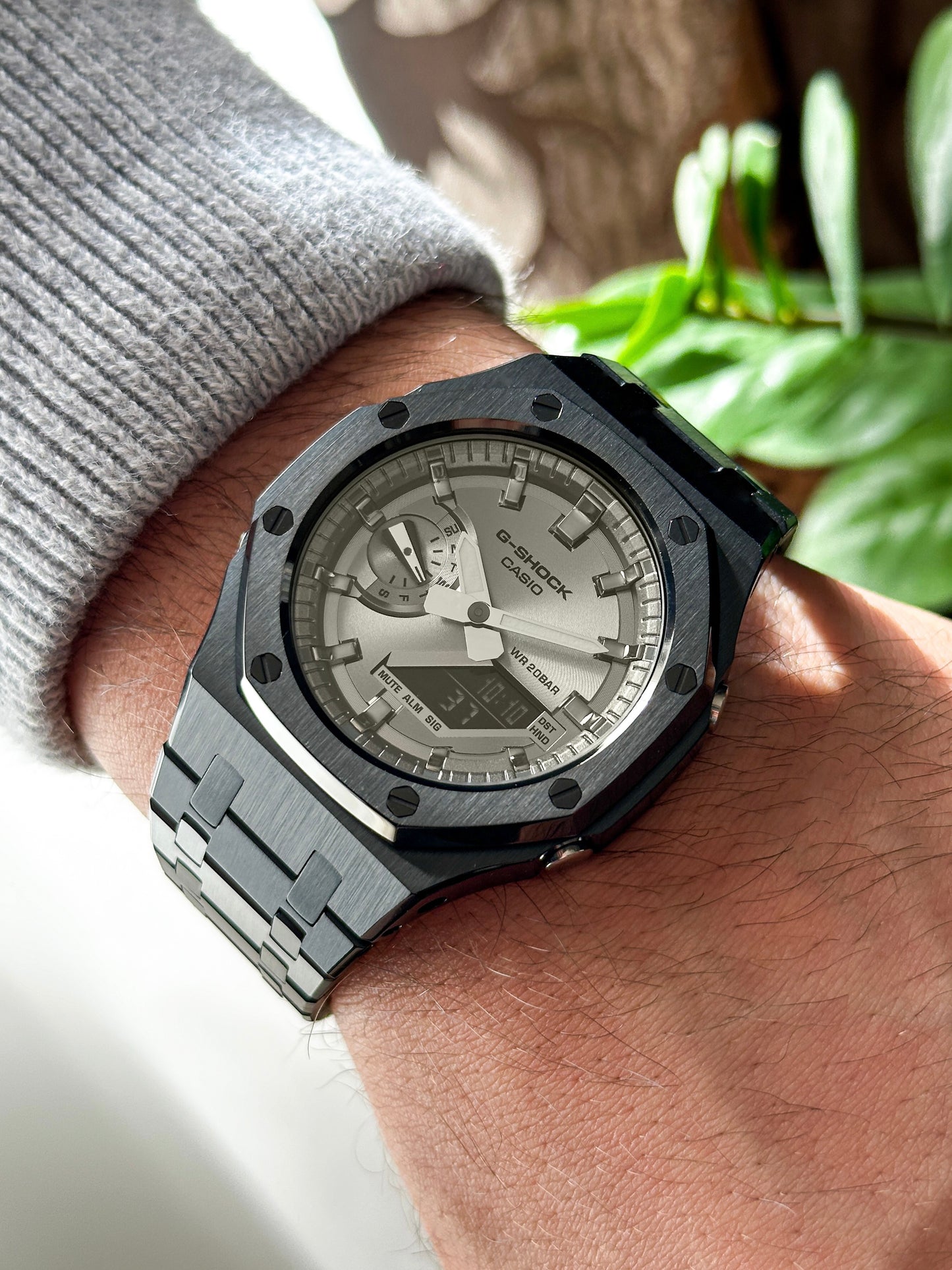 G-SHOCK CasiOak Potpuno crna - sa crno srebrnim brojčanikom sata