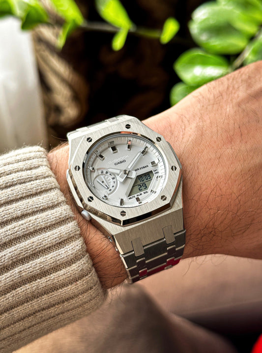 G-SHOCK CasiOak Full Silver - with dynamic silver watch dial