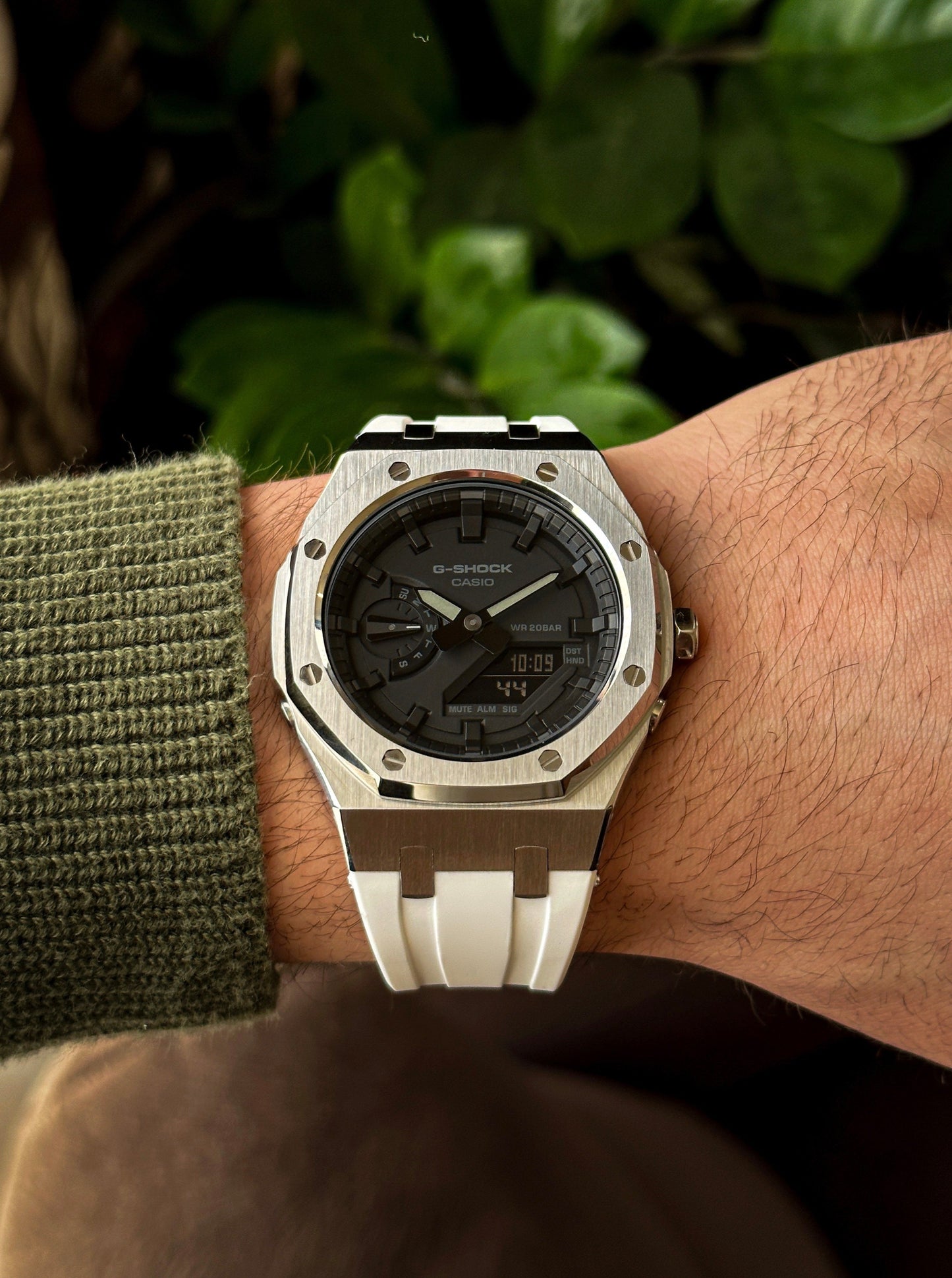 G-SHOCK CasiOak Belo srebrna - sa crnim brojčanikom sata