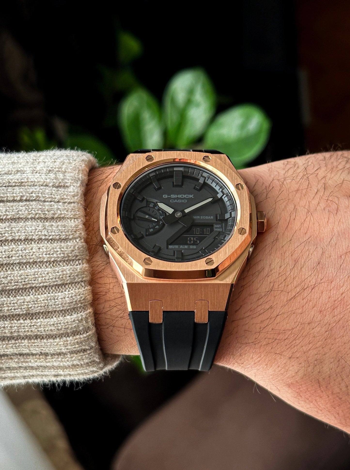 G-SHOCK CasiOak Black-RoseGold with black watch dial