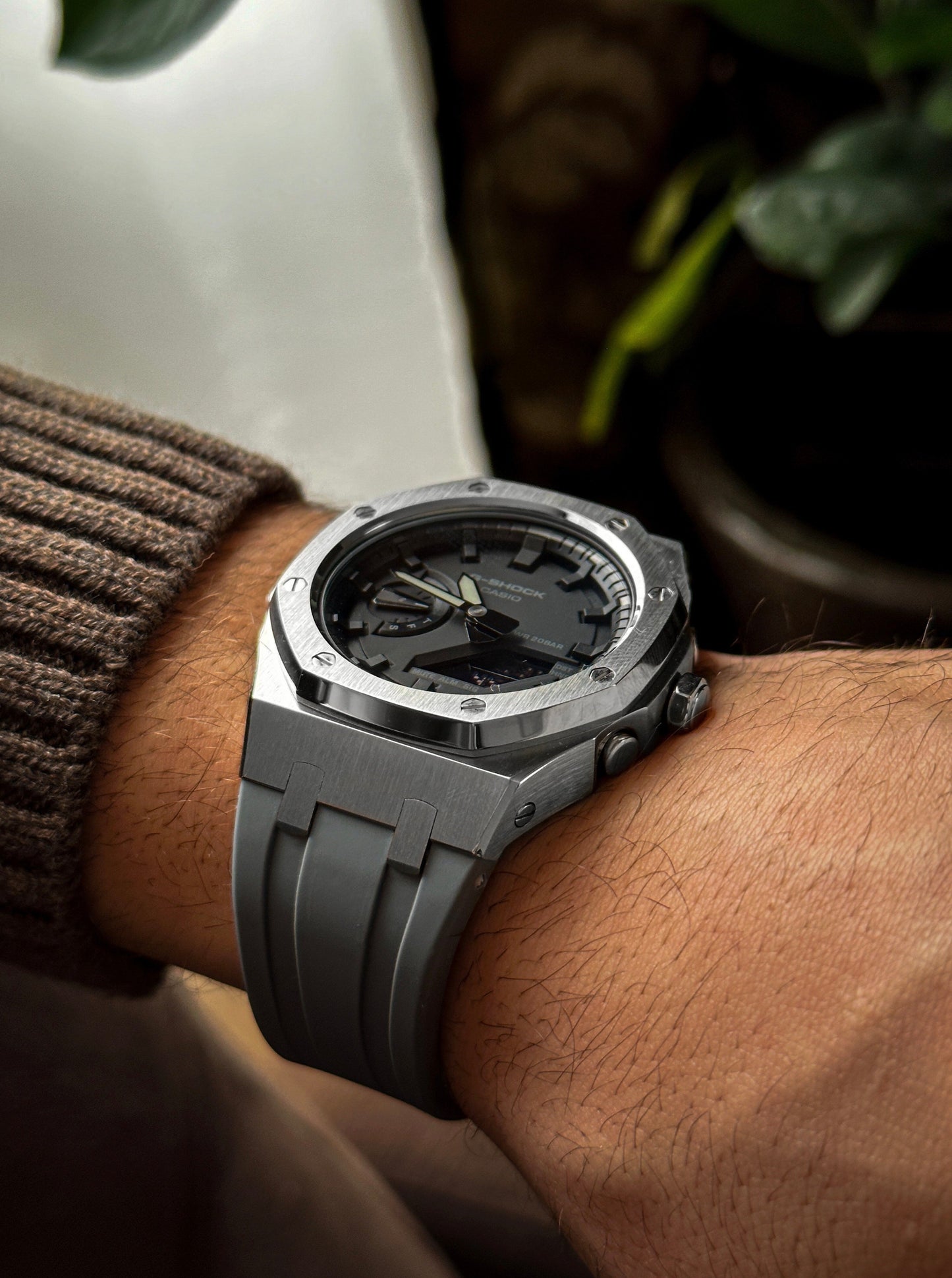 G-SHOCK CasiOak Grey-Silver with black watch dial