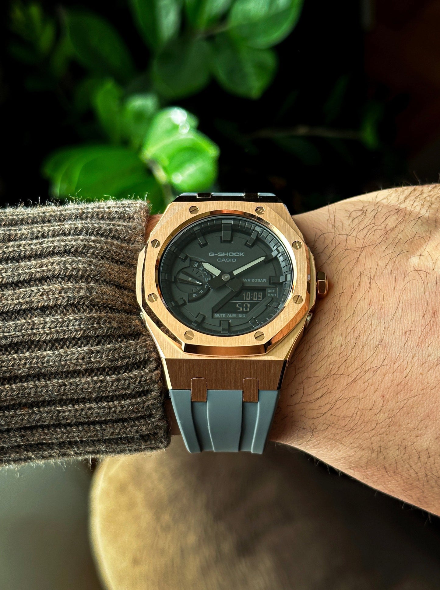 G-SHOCK CasiOak Sivo bronzana - sa crnim brojčanikom sata