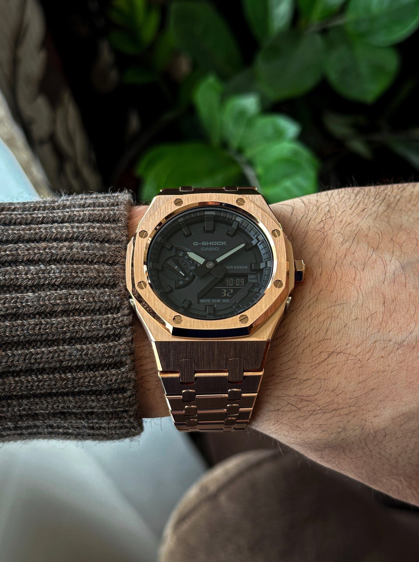 G-SHOCK CasiOak RoseGold-with black watch dial