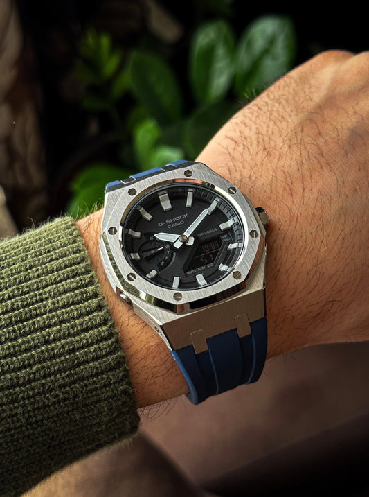 G-SHOCK CasiOak Navy Blue-Silver with black and white watch dial