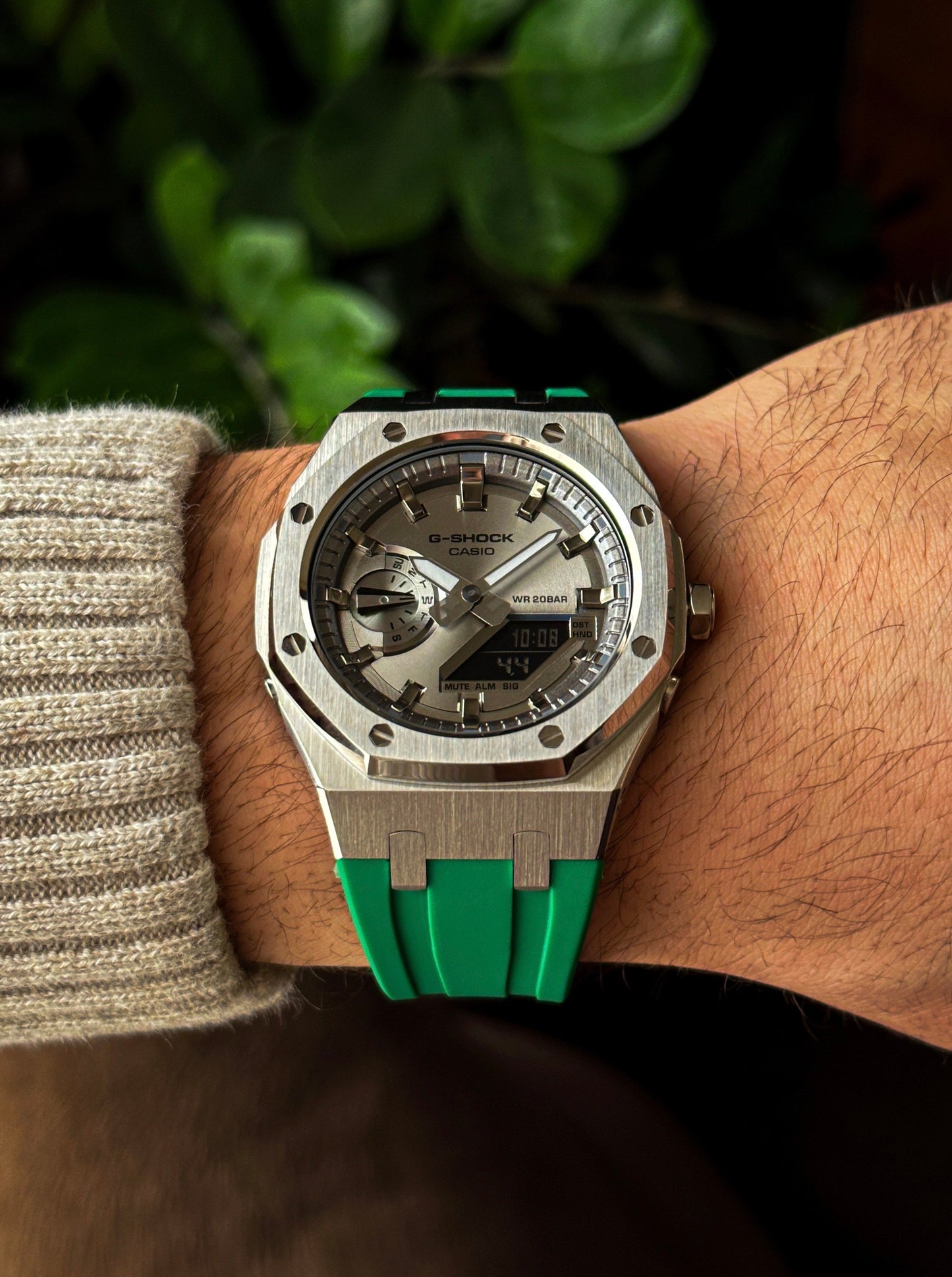 G-SHOCK CasiOak Green-Silver with silver watch dial