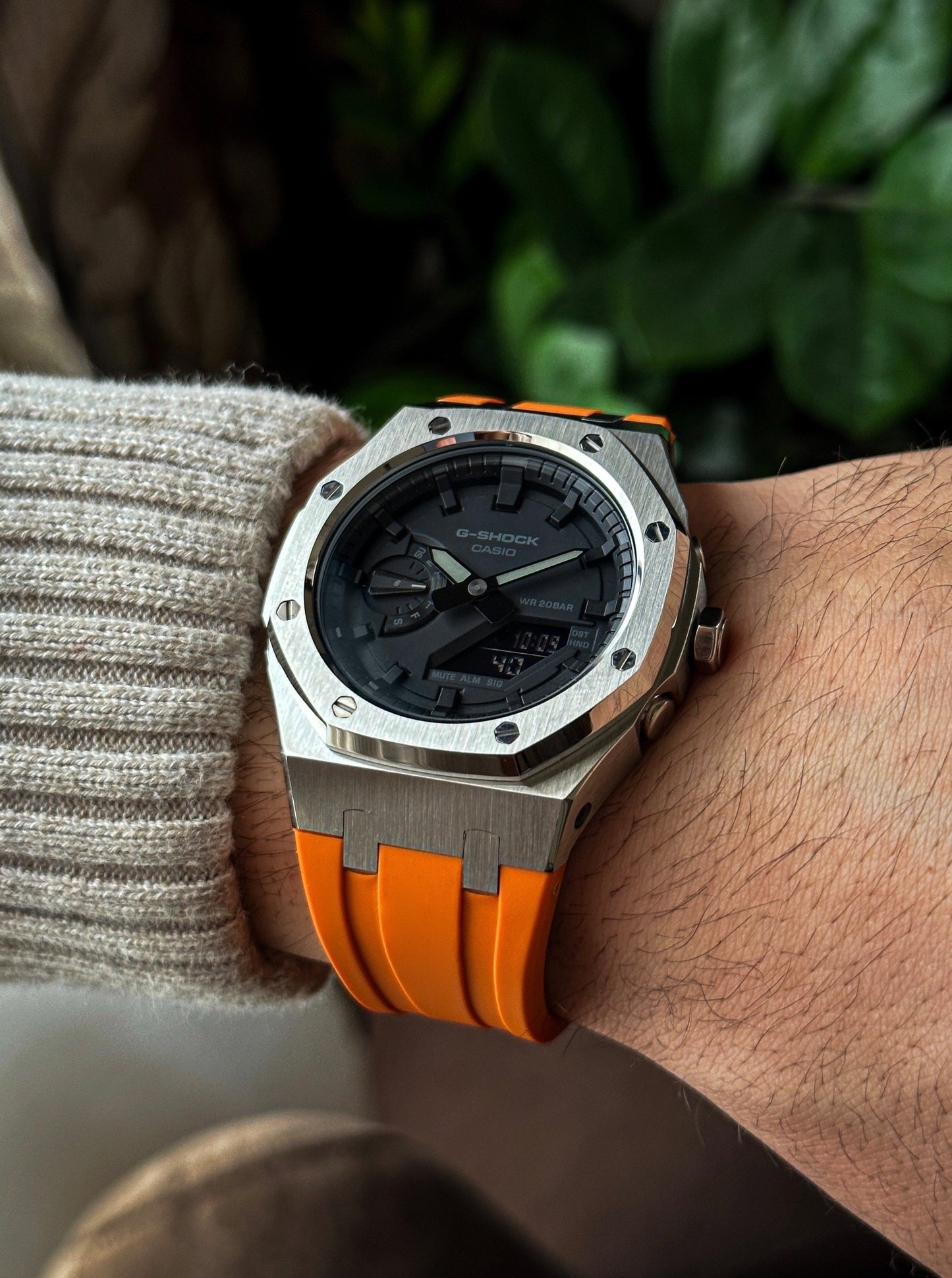 G-SHOCK CasiOak Orange-Silver with black watch dial